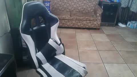 Snapshot of crossdressernola504 chatting on 02.11.25 crossdressernola504 online show from 02.11.25