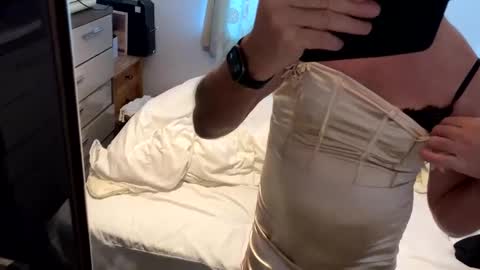 Snapshot of crossdressing_girlie chatting on 01.10.25 Stephanie online show from 01.10.25