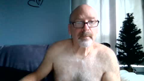 Snapshot of cruising_guy chatting on 07.29.26 fun guy online show from 07.29.26