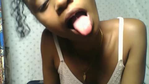 crush069 online show from 10.22.25