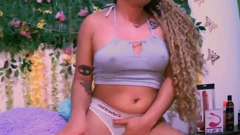 Snapshot of crysrus chatting on 10.04.25 crysrus online show from 10.04.25