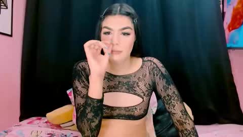 Snapshot of crystal420_ chatting on 11.02.25 Instagram cristal espinosa1 online show from 11.02.25