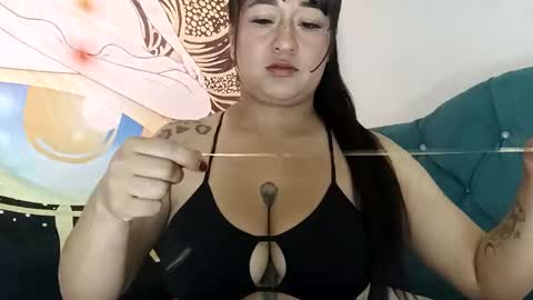 Snapshot of crystal_669 chatting on 10.14.25 carol online show from 10.14.25