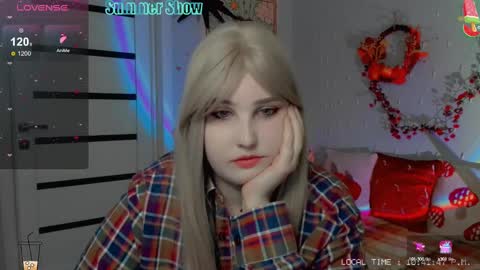 Snapshot of crystal__chris chatting on 12.04.24 Chris online show from 12.04.24