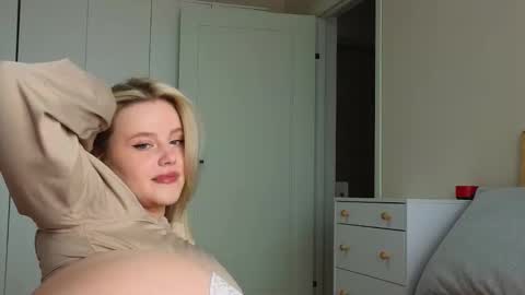 Cassie control  domi and lush  in private for free online show from 09.14.25