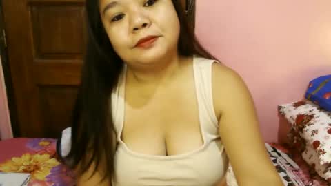 Snapshot of crystal_april chatting on 04.26.26 Crys online show from 04.26.26