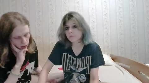 Snapshot of crystal_porn_love chatting on 12.07.24 Crystal and Marcl online show from 12.07.24