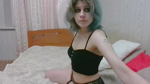 Snapshot of crystal_porn_love chatting on 12.07.24 Crystal and Marcl online show from 12.07.24