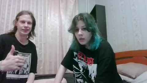 Snapshot of crystal_porn_love chatting on 12.24.24 Crystal and Marcl online show from 12.24.24