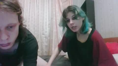 Snapshot of crystal_porn_love chatting on 12.25.24 Crystal and Marcl online show from 12.25.24