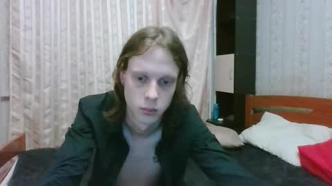 Snapshot of crystal_porn_love chatting on 12.28.24 Crystal and Marcl online show from 12.28.24