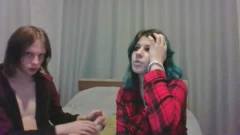 Snapshot of crystal_porn_love chatting on 01.07.25 Crystal and Marcl online show from 01.07.25