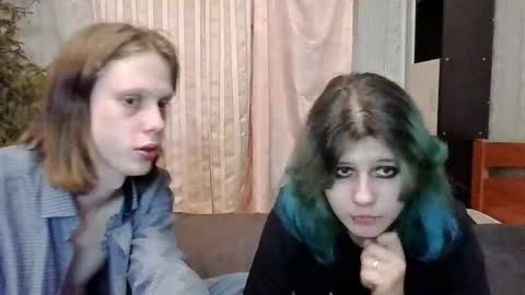 Snapshot of crystal_porn_love chatting on 01.16.25 Crystal and Marcl online show from 01.16.25