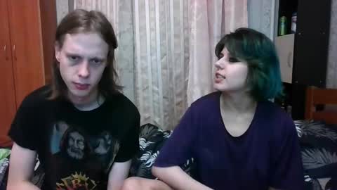 Snapshot of crystal_porn_love chatting on 02.09.25 Crystal and Marcl online show from 02.09.25