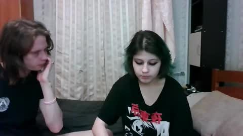 Snapshot of crystal_porn_love chatting on 03.08.25 Crystal and Marcl online show from 03.08.25