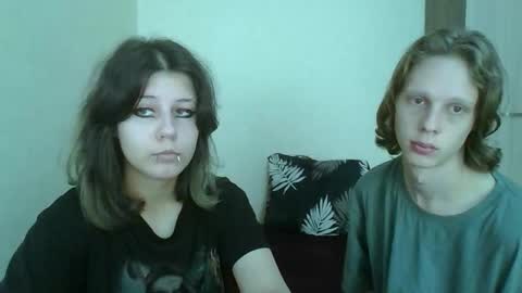 Snapshot of crystal_porn_love chatting on 09.14.25 Crystal and Marcl online show from 09.14.25