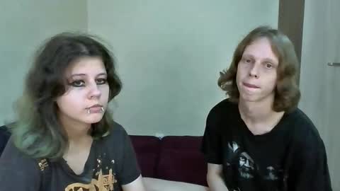 Snapshot of crystal_porn_love chatting on 09.19.25 Crystal and Marcl online show from 09.19.25