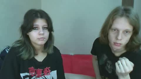 Snapshot of crystal_porn_love chatting on 10.05.25 Crystal and Marcl online show from 10.05.25