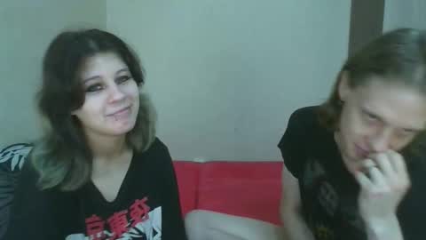 Snapshot of crystal_porn_love chatting on 10.06.25 Crystal and Marcl online show from 10.06.25