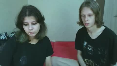 Snapshot of crystal_porn_love chatting on 10.14.25 Crystal and Marcl online show from 10.14.25