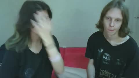 Snapshot of crystal_porn_love chatting on 10.15.25 Crystal and Marcl online show from 10.15.25