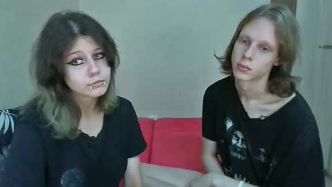 Snapshot of crystal_porn_love chatting on 10.17.25 Crystal and Marcl online show from 10.17.25