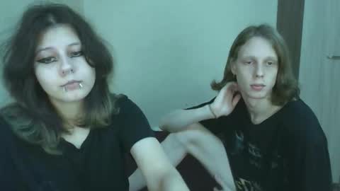 Snapshot of crystal_porn_love chatting on 11.13.25 Crystal and Marcl online show from 11.13.25