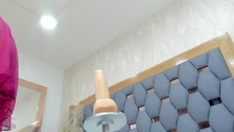 crystal_sm online show from 04.10.26