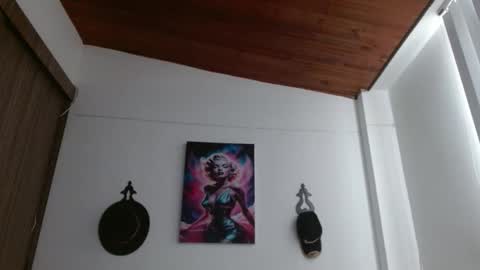 Crystal Blaze online show from 04.11.26