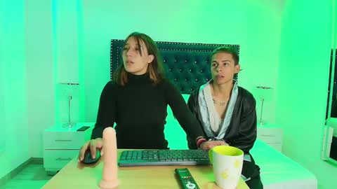 Crystal y Thiago online show from 01.04.25