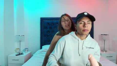 Crystal y Thiago online show from 01.10.25