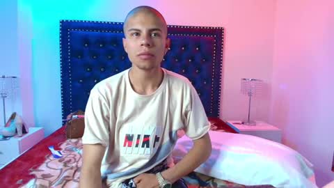 Crystal y Thiago online show from 01.16.25