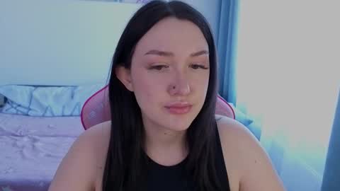 Snapshot of crystalblaze_ chatting on 03.18.26 Grace online show from 03.18.26