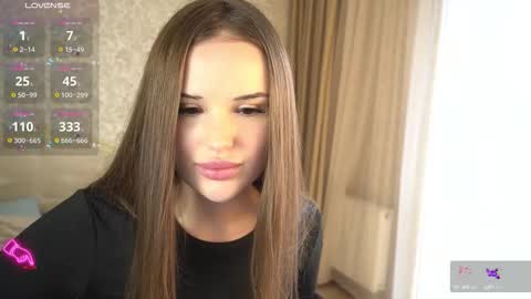 Nika online show from 10.14.25