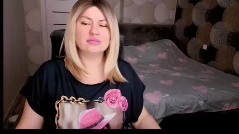 CrystalllEyes online show from 10.03.25