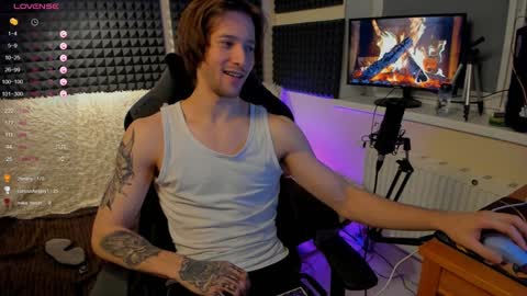 Snapshot of crystallora chatting on 12.16.24 Crys online show from 12.16.24