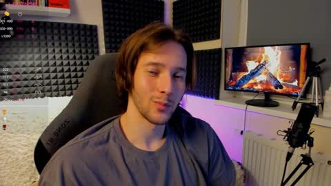 Snapshot of crystallora chatting on 12.17.24 Crys online show from 12.17.24