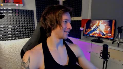 Snapshot of crystallora chatting on 12.22.24 Crys online show from 12.22.24