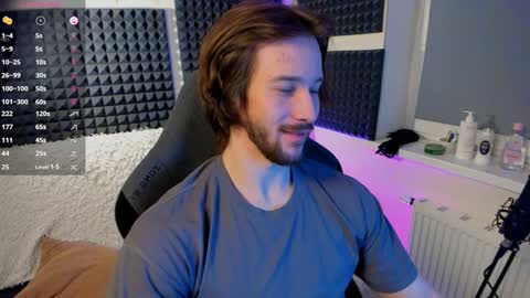 Snapshot of crystallora chatting on 02.01.25 Crys online show from 02.01.25