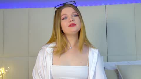 Crystal online show from 12.11.24
