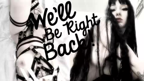 Snapshot of crystalsomnia chatting on 10.12.25 Sasha Make me moan with patterns good music here online show from 10.12.25