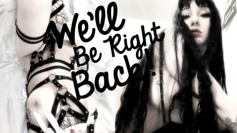 Snapshot of crystalsomnia chatting on 11.04.25 Sasha Make me moan with patterns good music here online show from 11.04.25