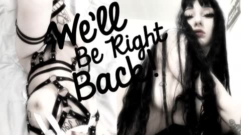 Sasha    Make me moan with patterns   good music here  online show from 01.17.26