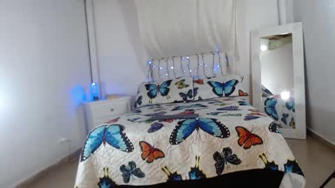 Cristal  online show from 02.25.25