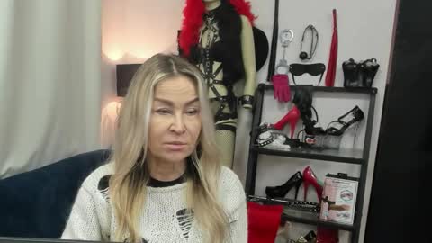 CrystalHotty online show from 01.19.26