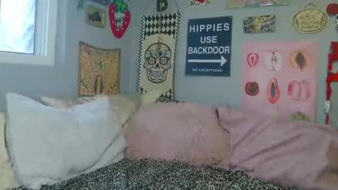     online show from 11.22.25