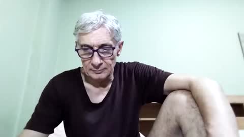 Snapshot of cucaio18 chatting on 10.01.25 BIG UNCUT HARD COCK online show from 10.01.25