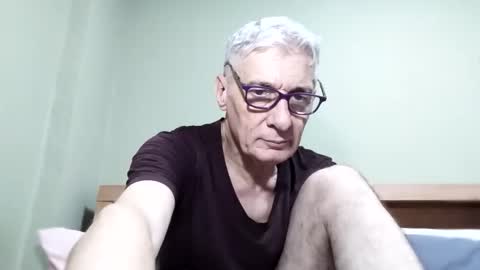 Snapshot of cucaio18 chatting on 10.05.25 BIG UNCUT HARD COCK online show from 10.05.25