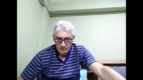 Snapshot of cucaio18 chatting on 10.18.25 BIG UNCUT HARD COCK online show from 10.18.25
