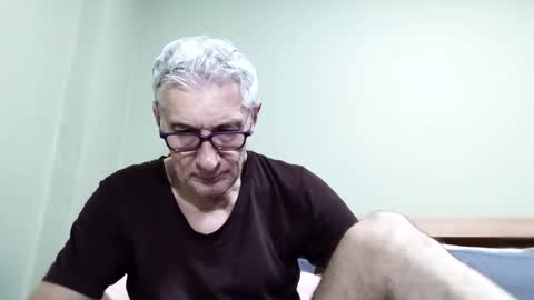 Snapshot of cucaio18 chatting on 10.27.25 BIG UNCUT HARD COCK online show from 10.27.25